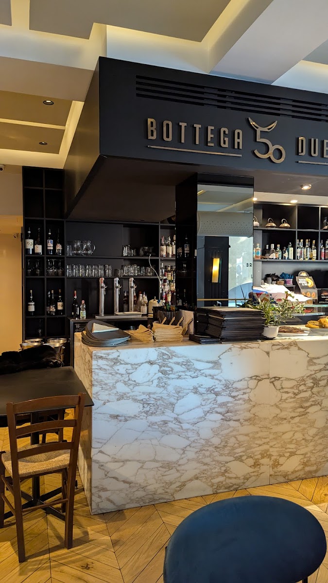 Bottega 50due