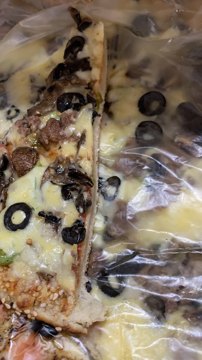 Tanis Pizza Photo 6