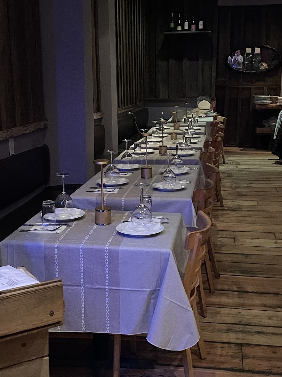 Tinto Restaurant & Wine Bar Photo 6