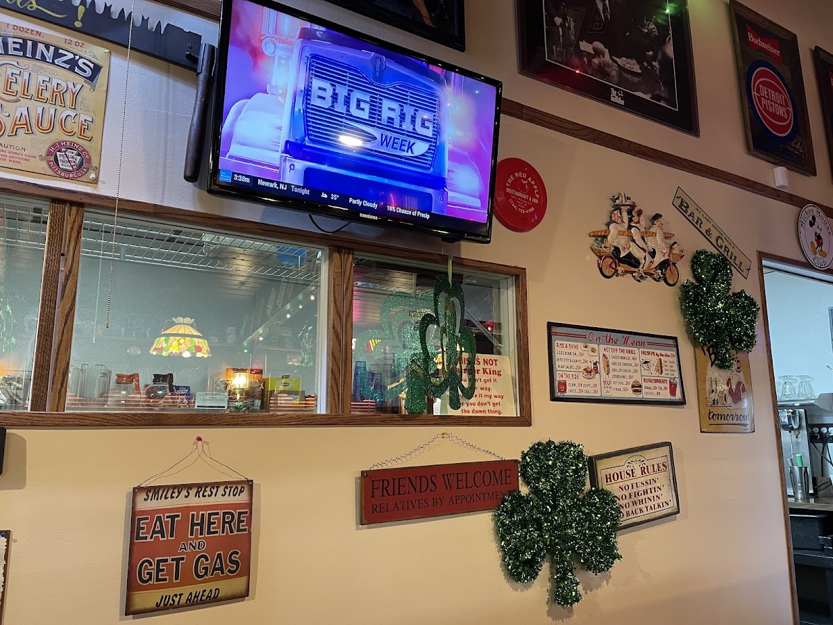 Red Apple Restaurant Photo Menu 6