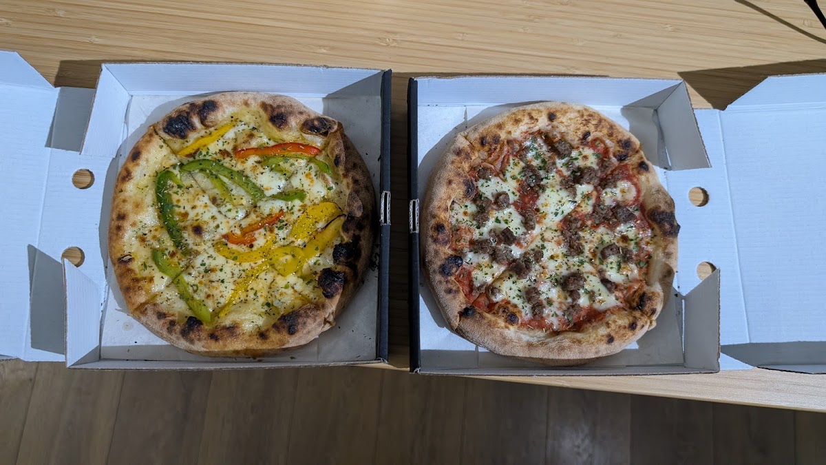 Pikka Pizza Photo 6