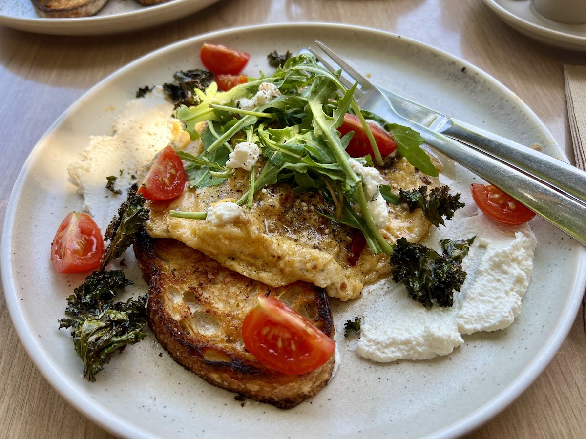 SELAH cafe Photo 4