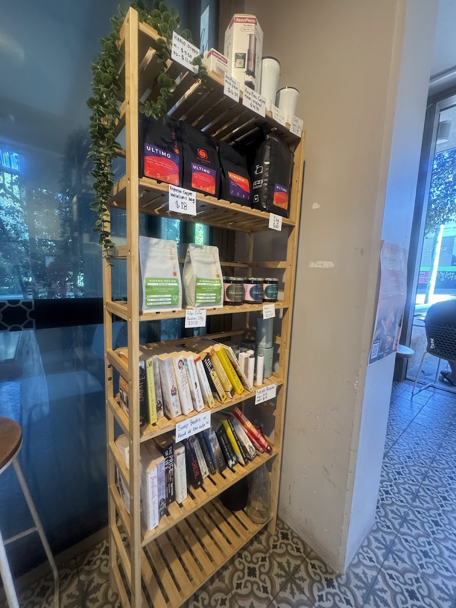 SELAH cafe Photo 7