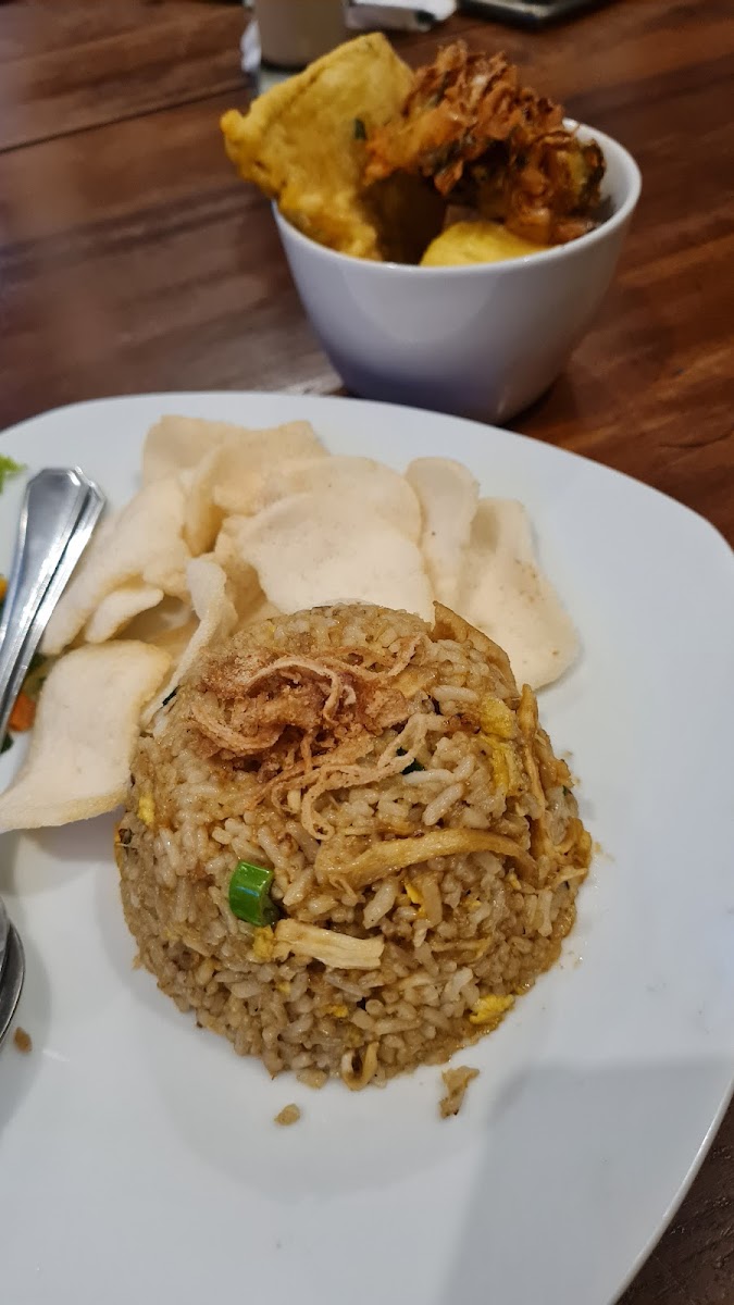 Silol Kopi & Eatery Photo 8