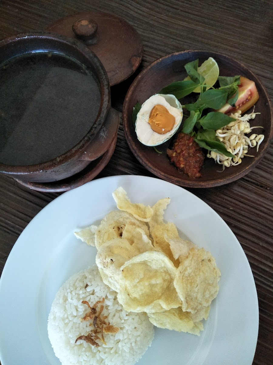 Silol Kopi & Eatery Photo 9