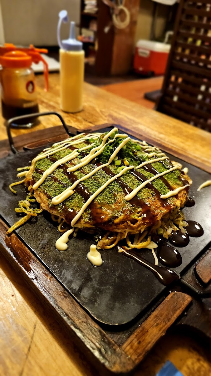 Hiroshima Pizza Okonomiyaki Photo 6