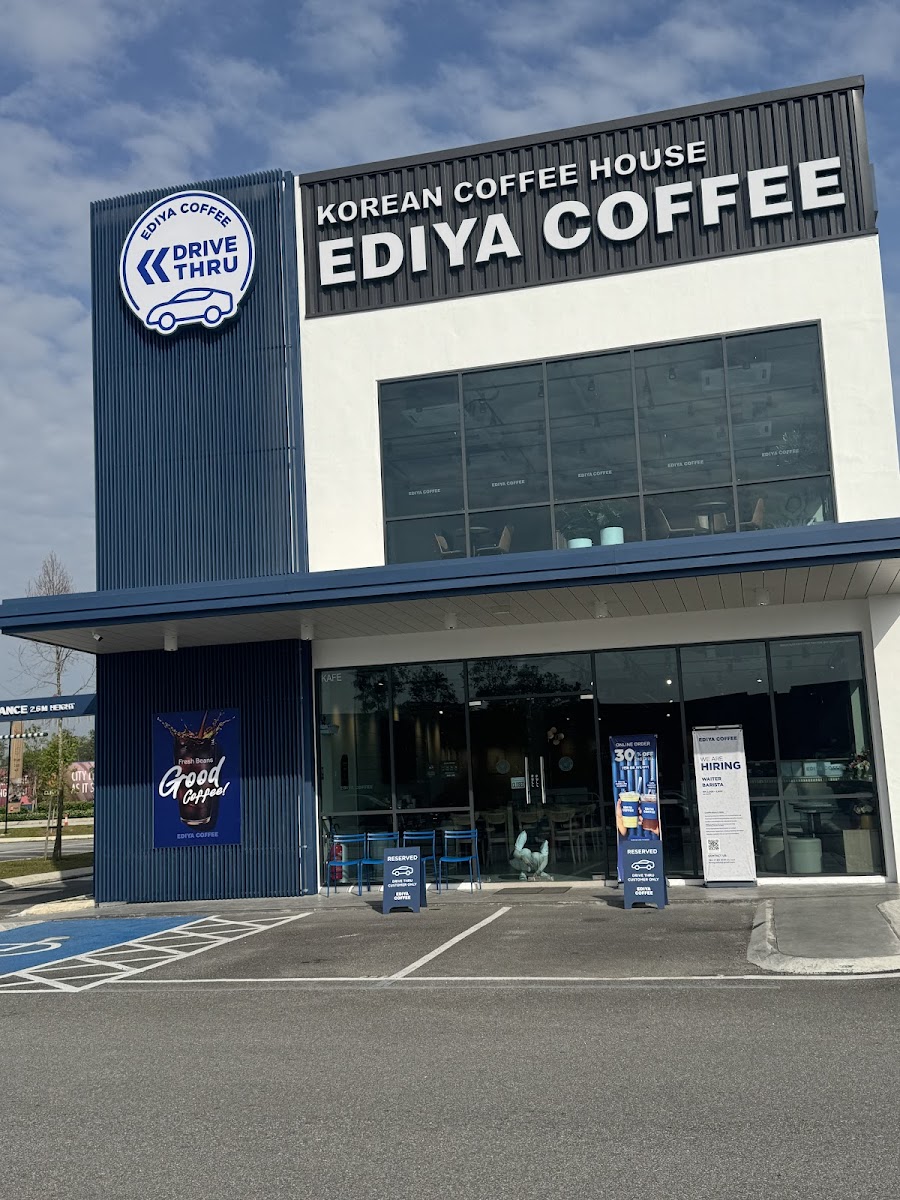 EDIYA COFFEE DT, Elmina Lakeside Mall