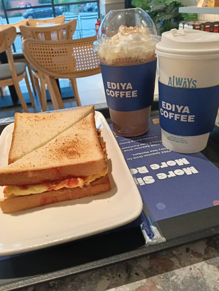 EDIYA COFFEE DT, Elmina Lakeside Mall Photo 4