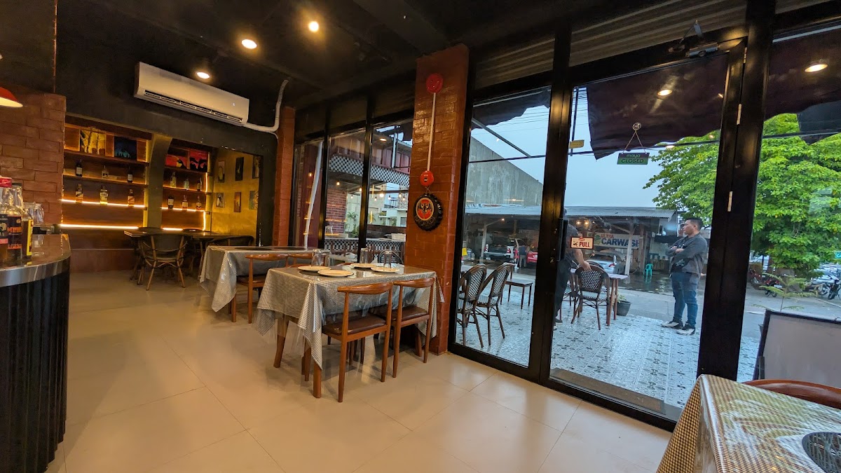 American Backyard Steakhouse Gensan Photo 6