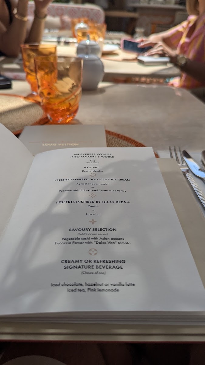 Restaurant Arnaud Donckele & Maxime Frédéric at Louis Vuitton Photo Menu 3