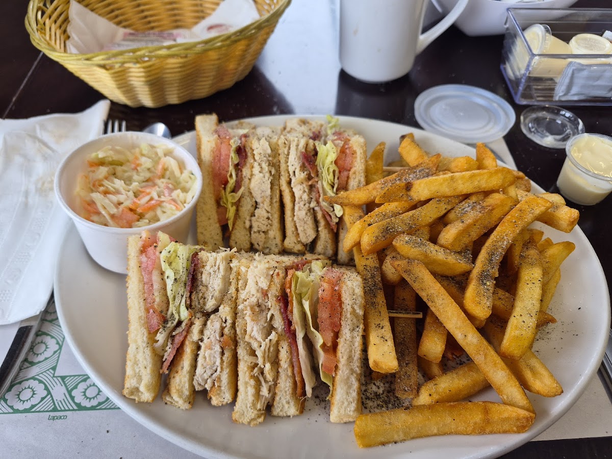Restaurant Au Petit Rocher Photo 4