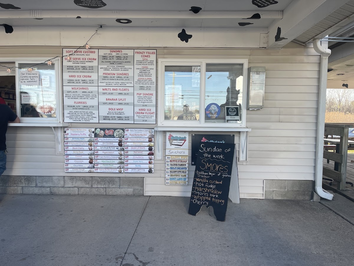 Max's Custard Photo Menu 7