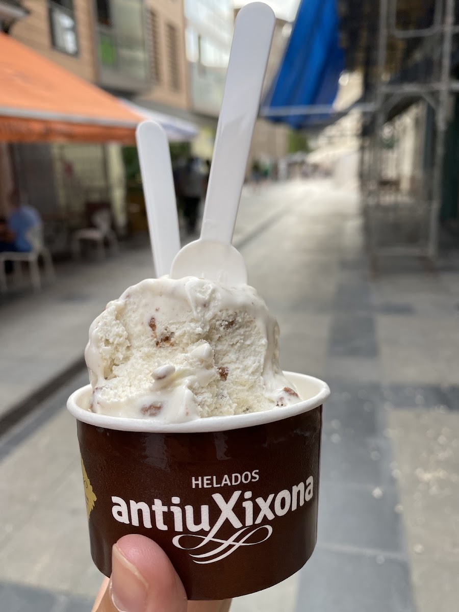 Heladería Antiu Xixona Torrelavega Photo 2