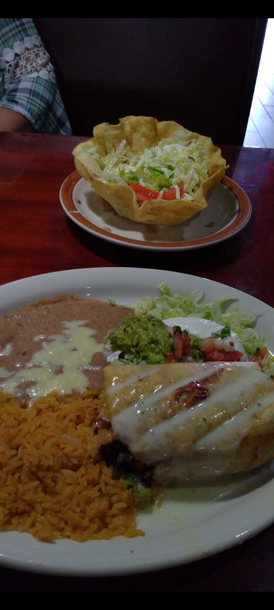 El Mezcal Mexican Grill Photo 6
