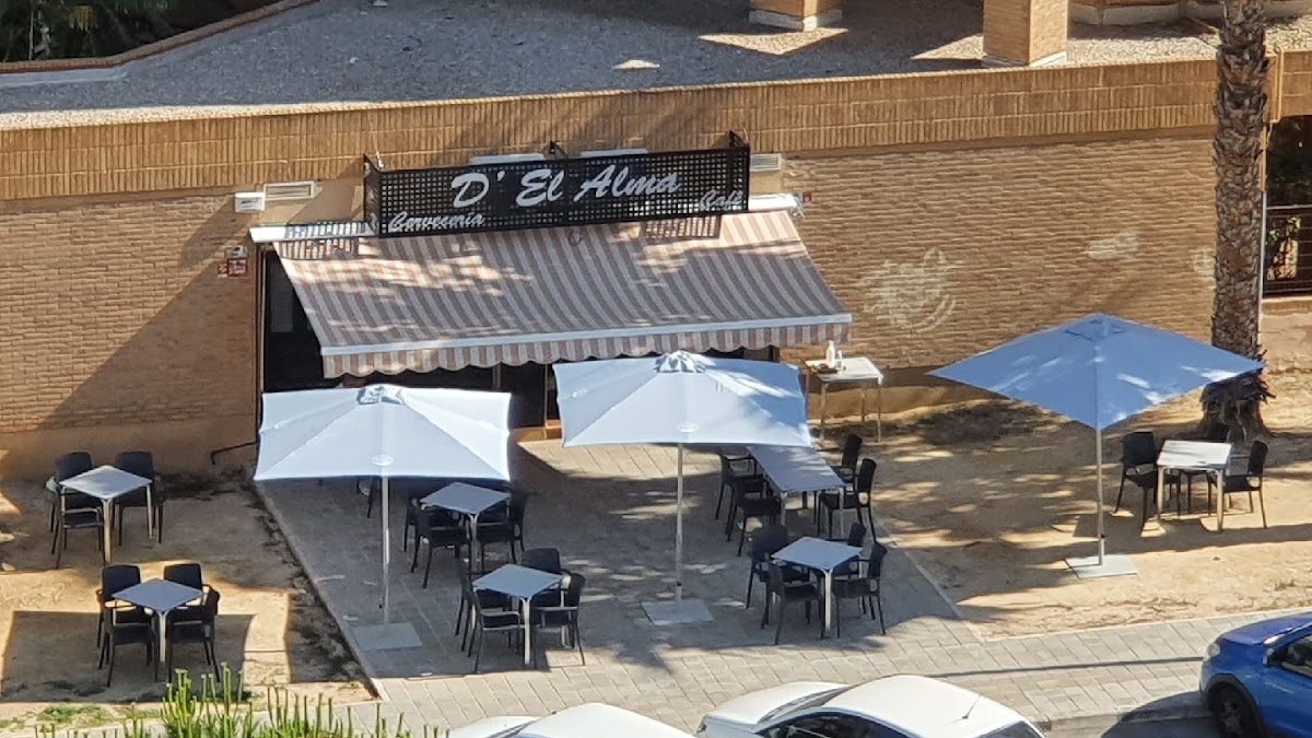 D'El Alma Café