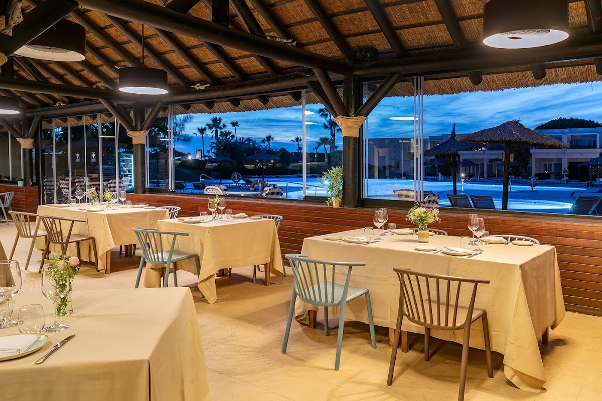 Mercado Night & Grill