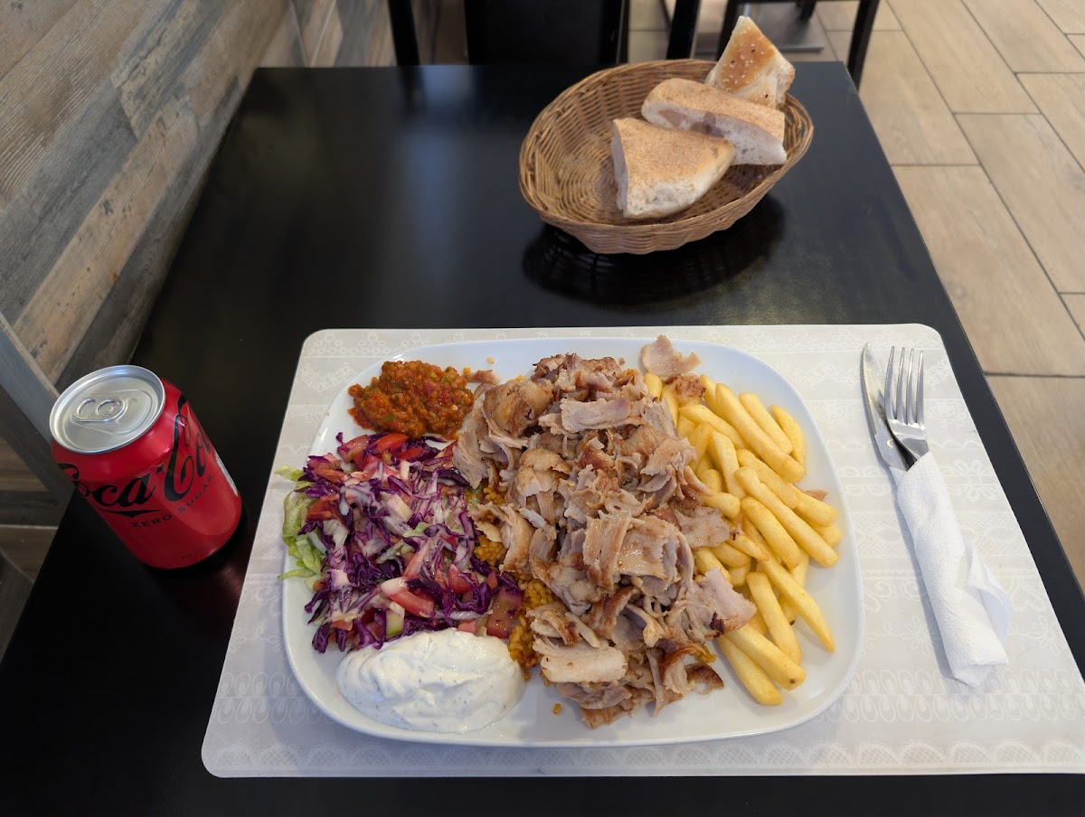 Tat Kebab Salonu Photo 6