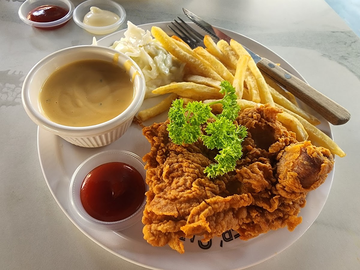 Der' Cabin Bistro Gelang Patah Photo 4