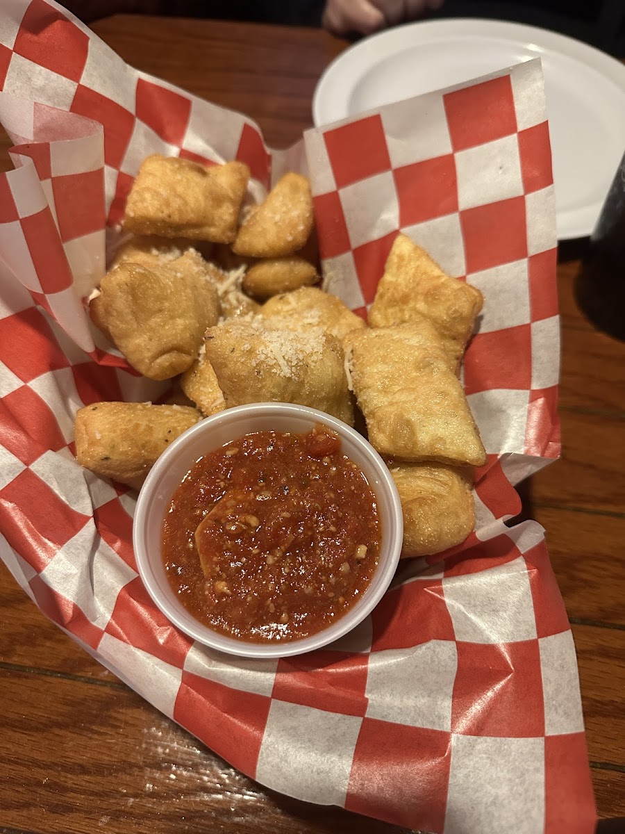 Gobbie's Sports Pub & Eatery Photo 4
