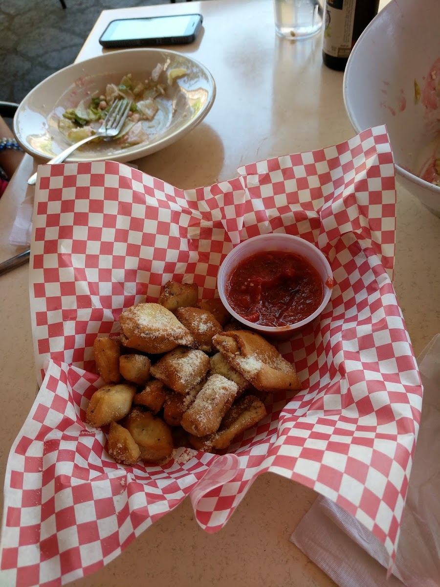 Gobbie's Sports Pub & Eatery Photo 5