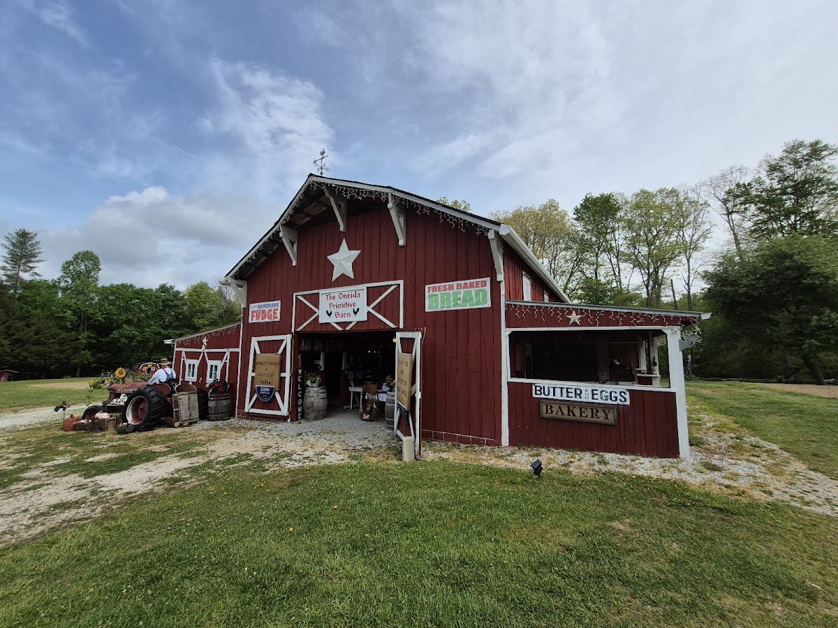 The Oneida Primative Barn Photo 3