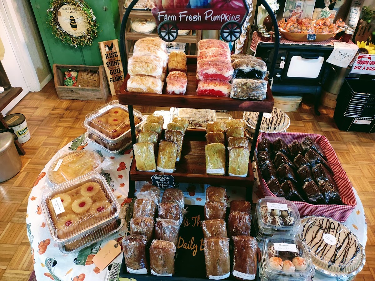 The Oneida Primative Barn Photo 8