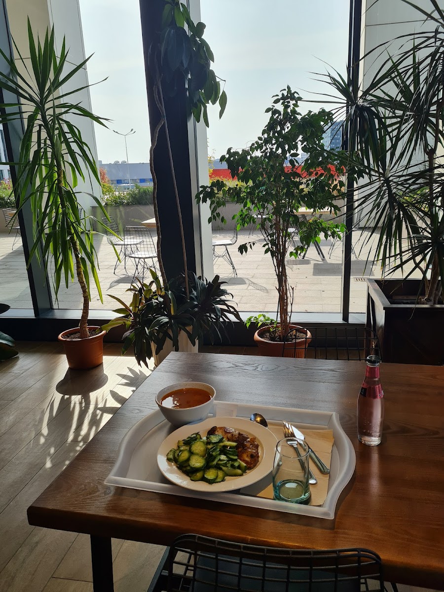 Spoonful Restaurant Photo 9