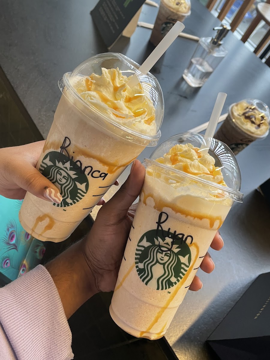 Starbucks | Gateway Umhlanga Photo 3
