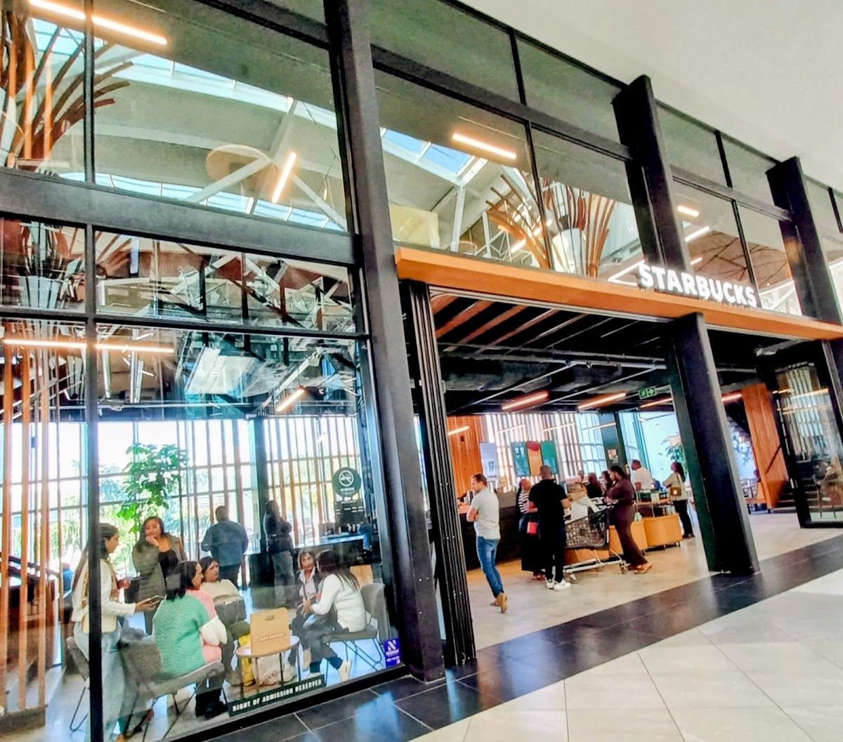 Starbucks | Gateway Umhlanga Photo 4