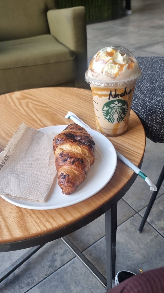 Starbucks | Gateway Umhlanga Photo 8