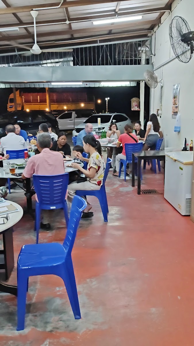 Restaurant Rompin River Seafood