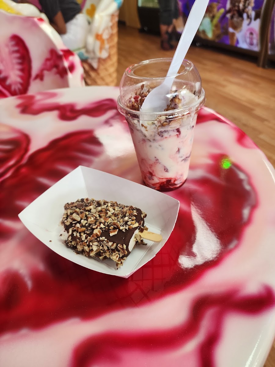 La Michoacana Ice Cream Factory Photo 10