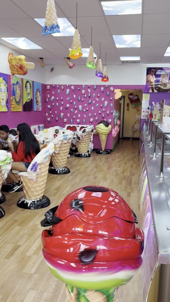 La Michoacana Ice Cream Factory Photo 2