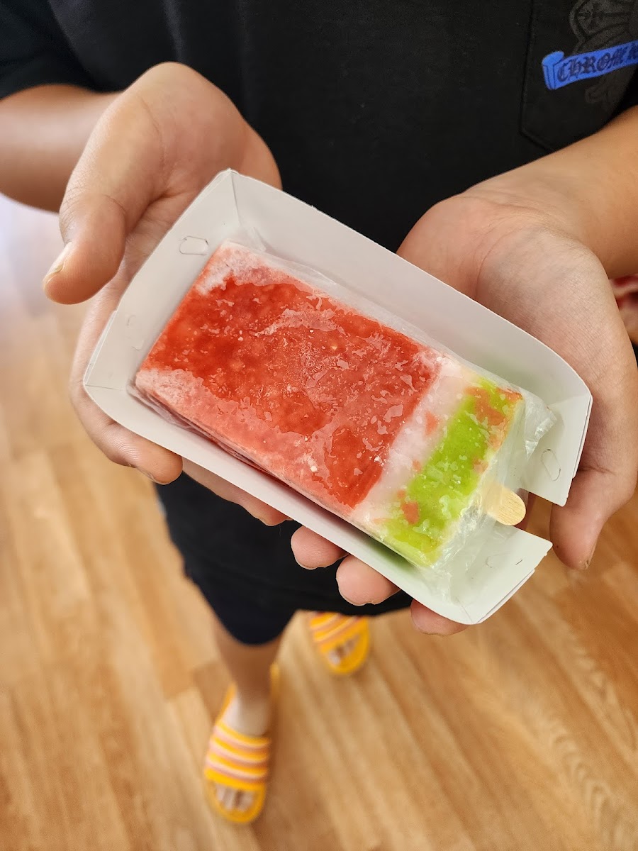 La Michoacana Ice Cream Factory Photo 7