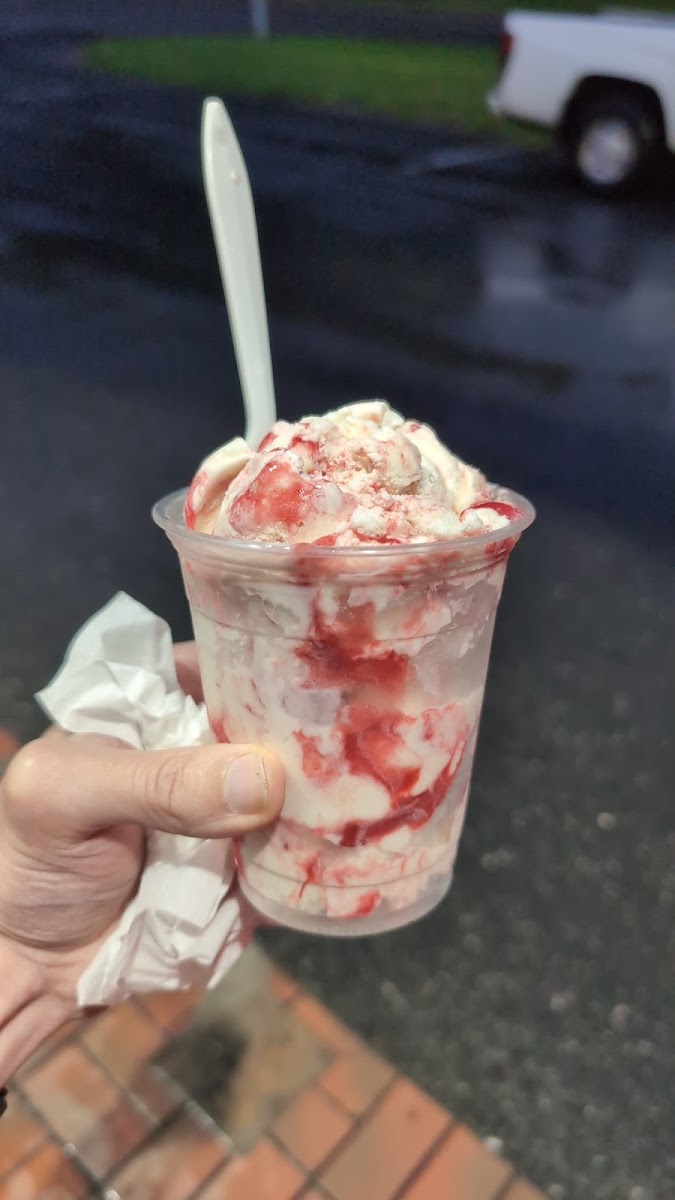 3B Ice Cream (Dauphin) Photo 10