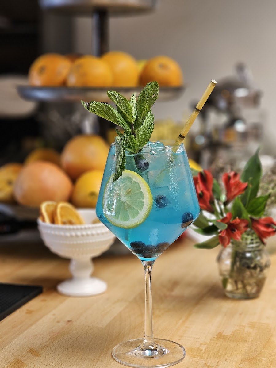 Brandy's Cocktails and Crepes Photo 3