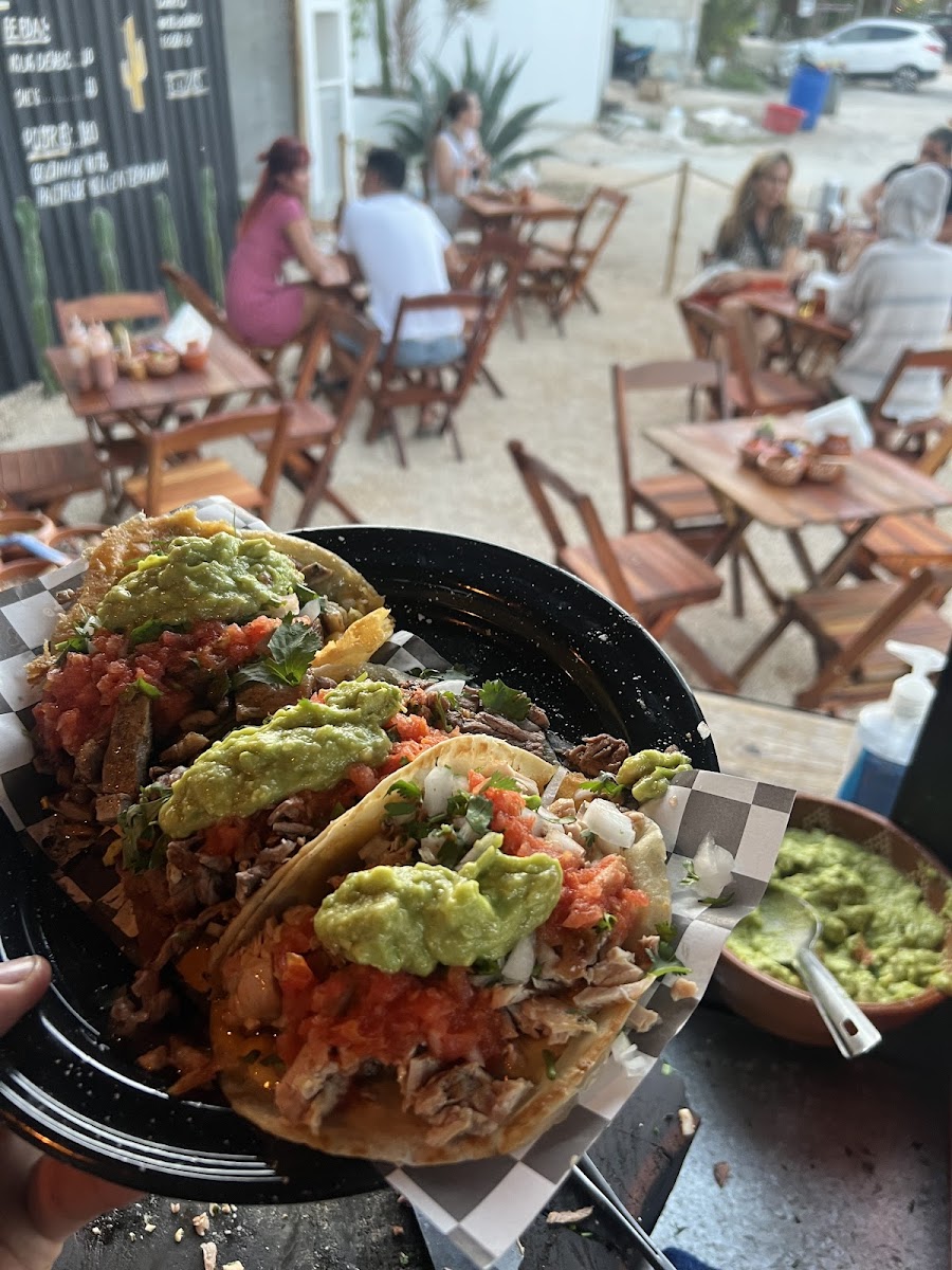 Taqueria Tijuas Photo 3