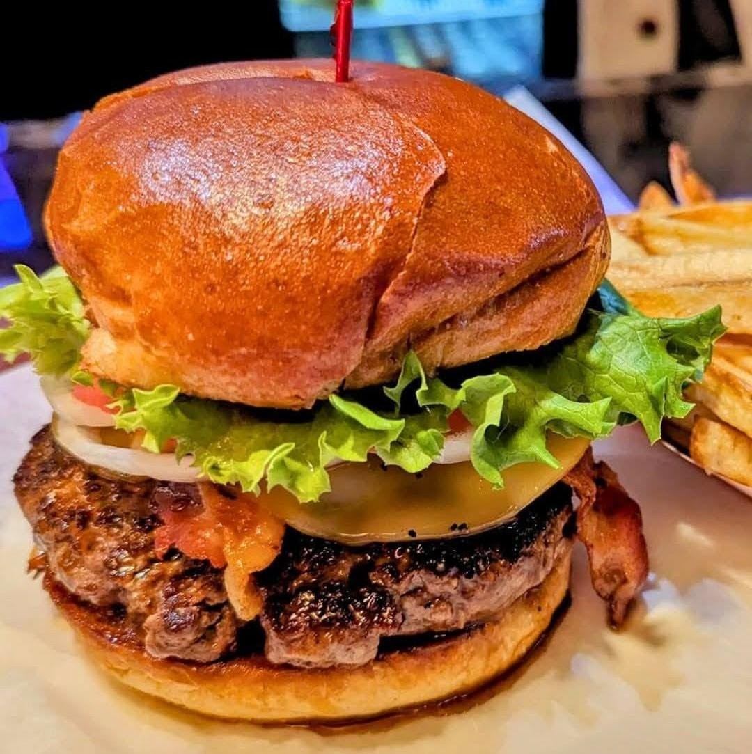 Brinstar Arcade Bar and Grill Photo 3