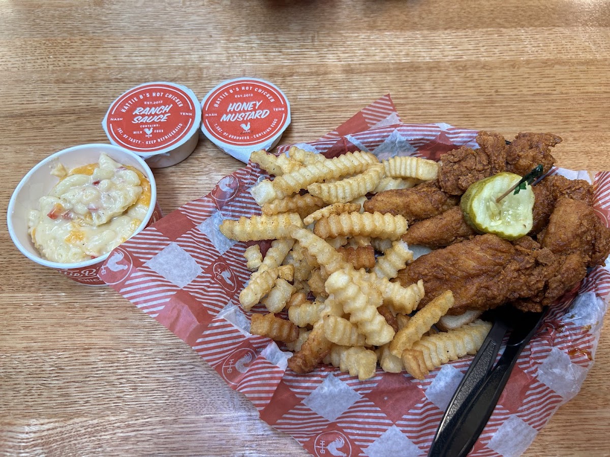 Hattie B's Hot Chicken Photo 5