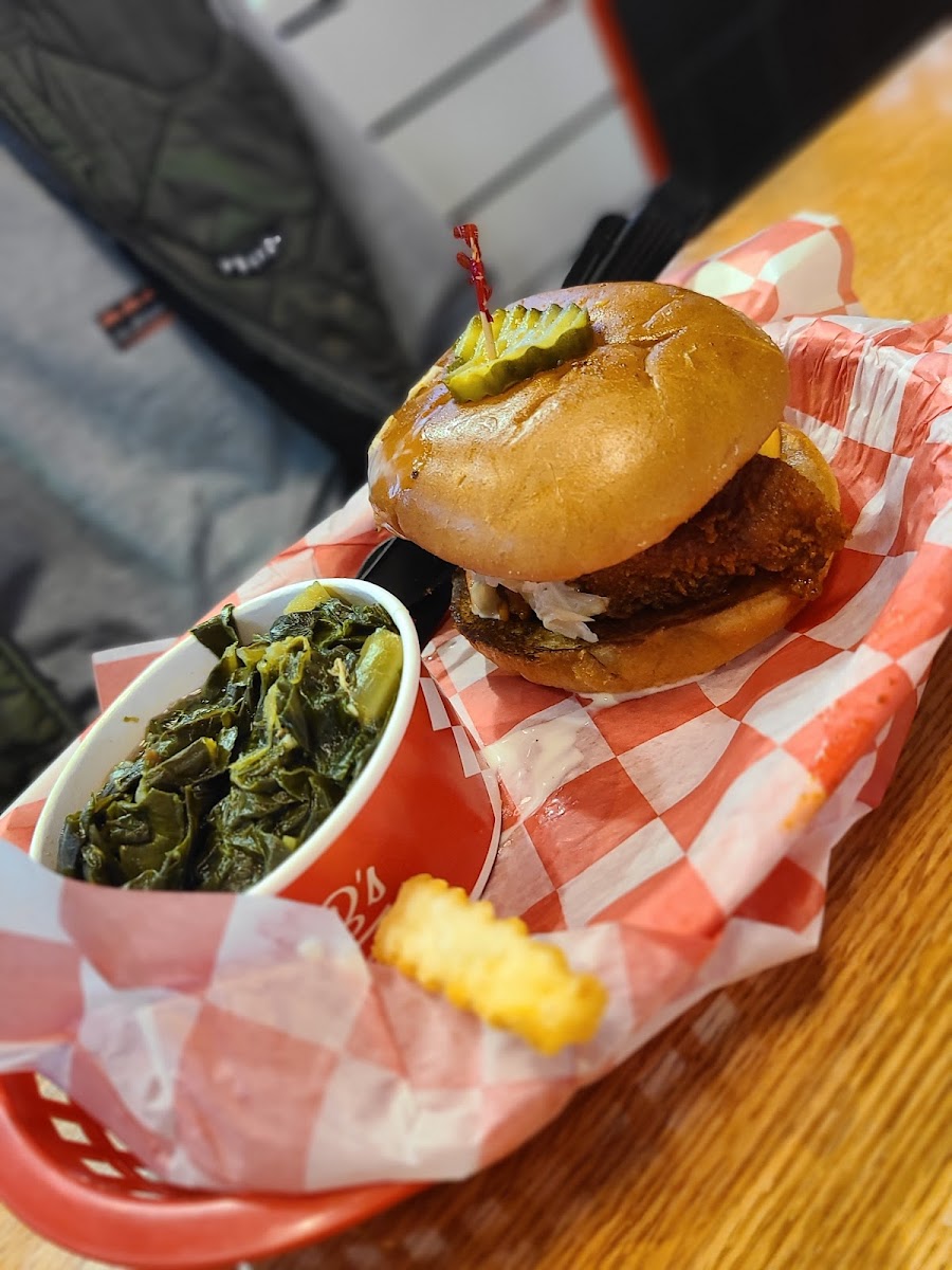 Hattie B's Hot Chicken Photo 7