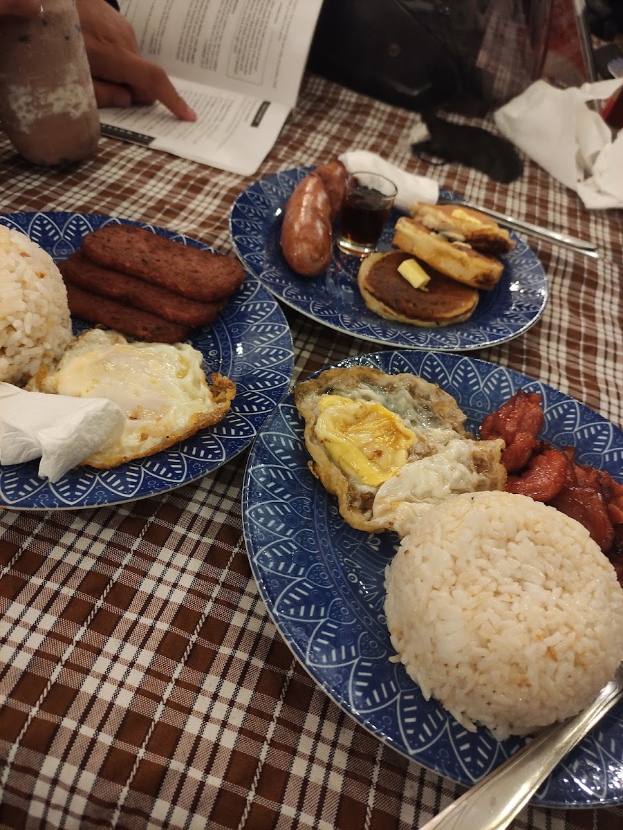 Olivia's Garden Cafe - Nova Photo 7