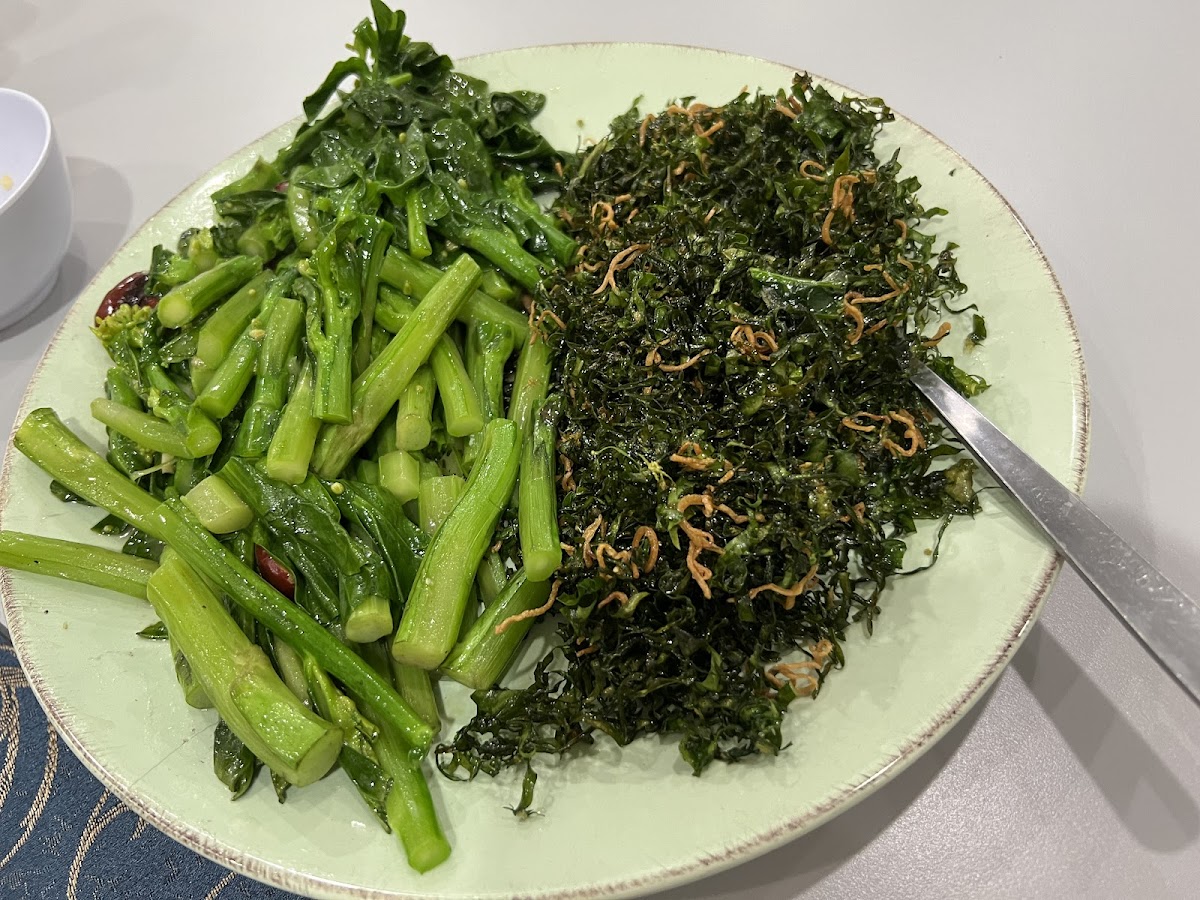 Song Jia Bao Restaurant • 松家堡 Photo 6