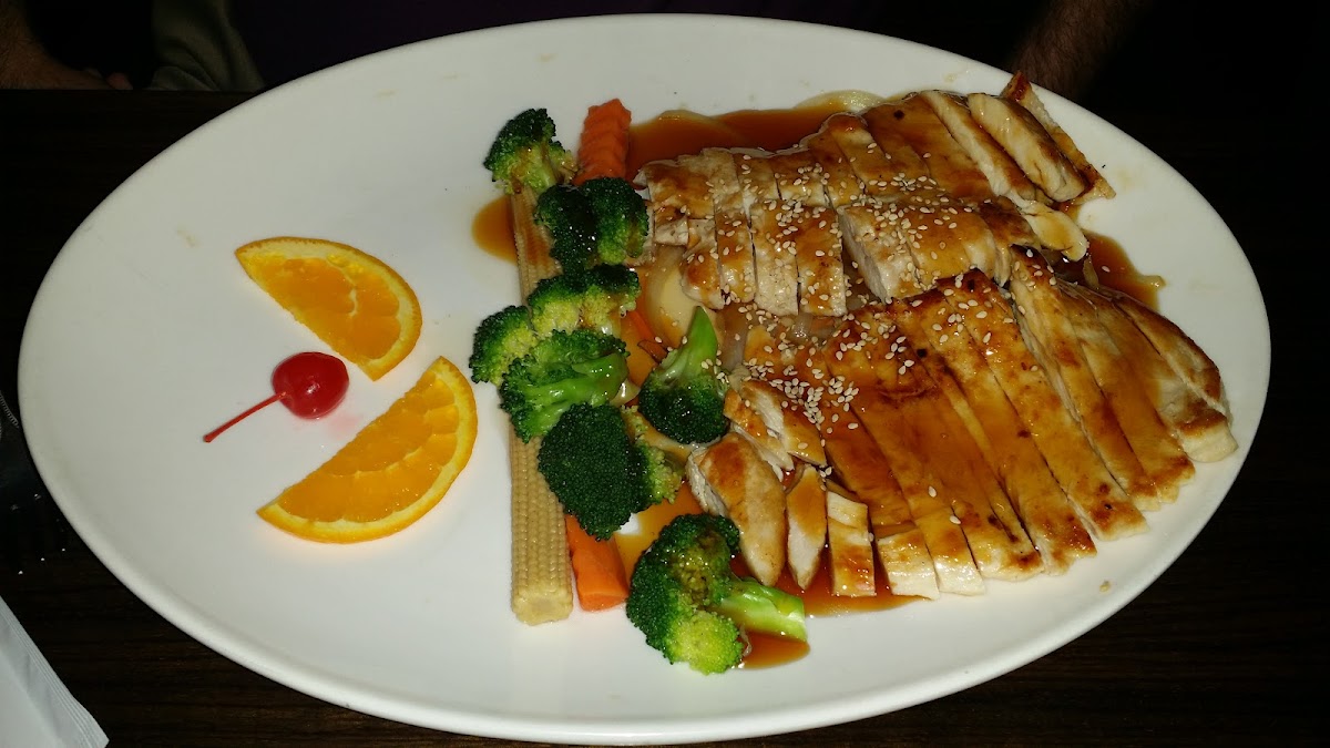 Sakura Japanese Steakhouse Photo 9