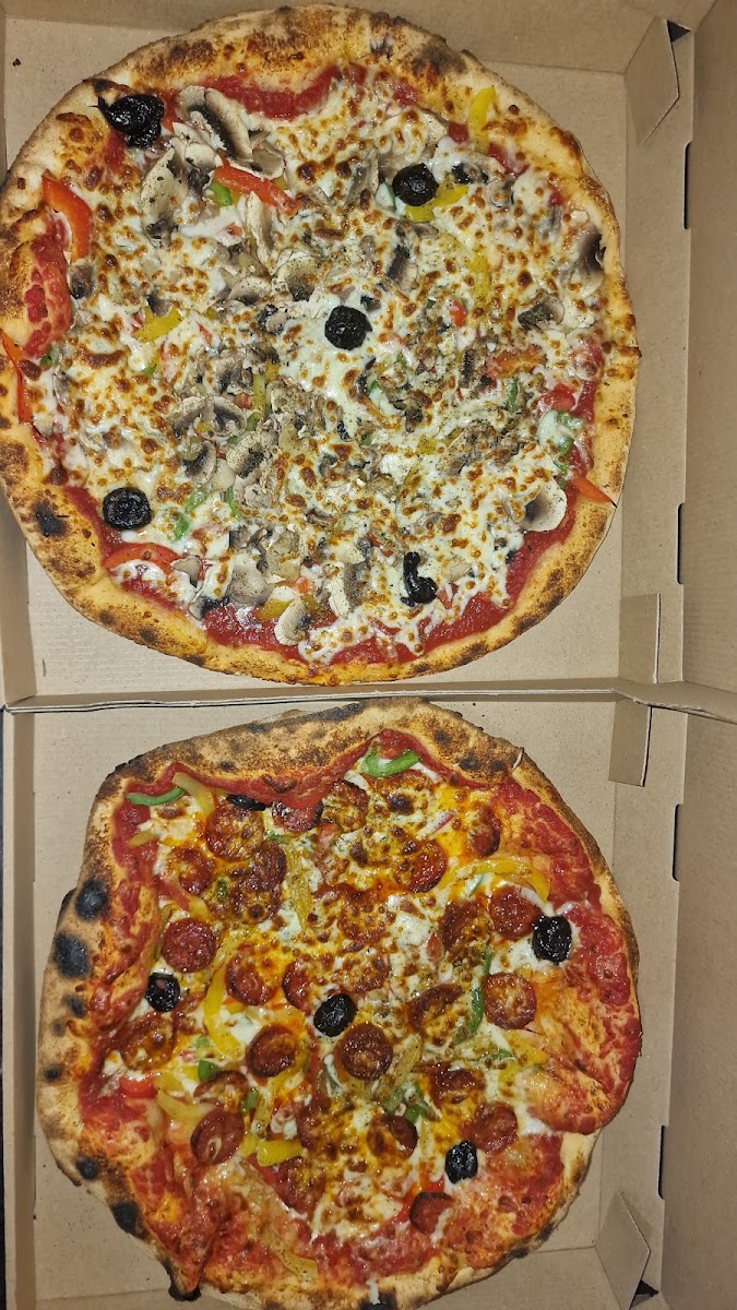Sunny Pizzas Photo 10