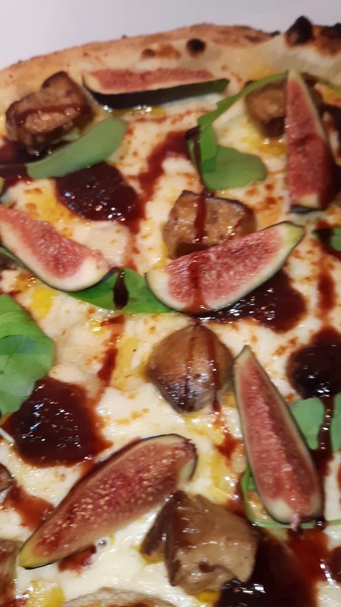 Sunny Pizzas Photo 2