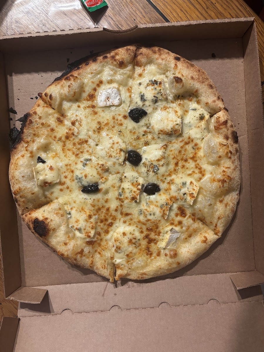 Sunny Pizzas Photo 4