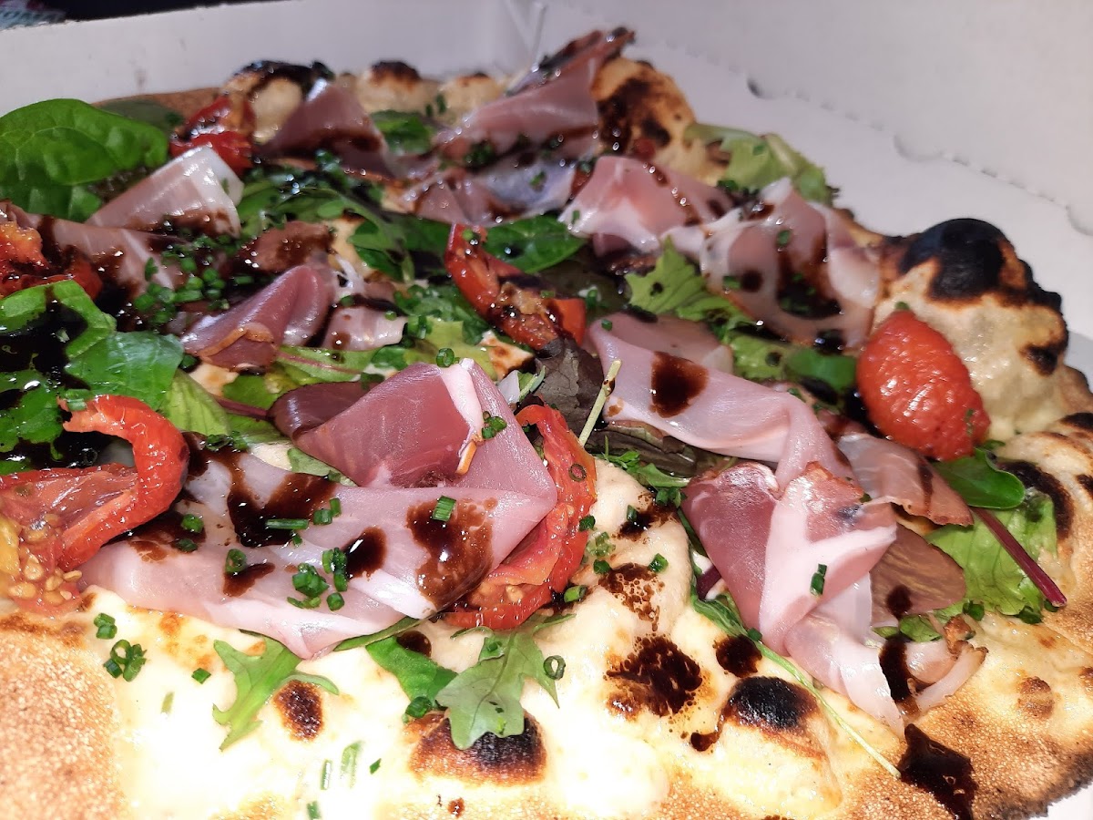 Sunny Pizzas Photo 5