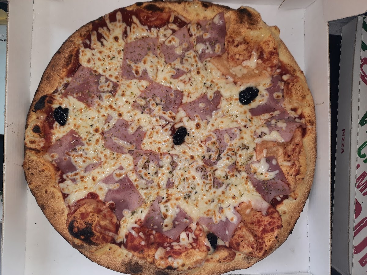 Sunny Pizzas Photo 8