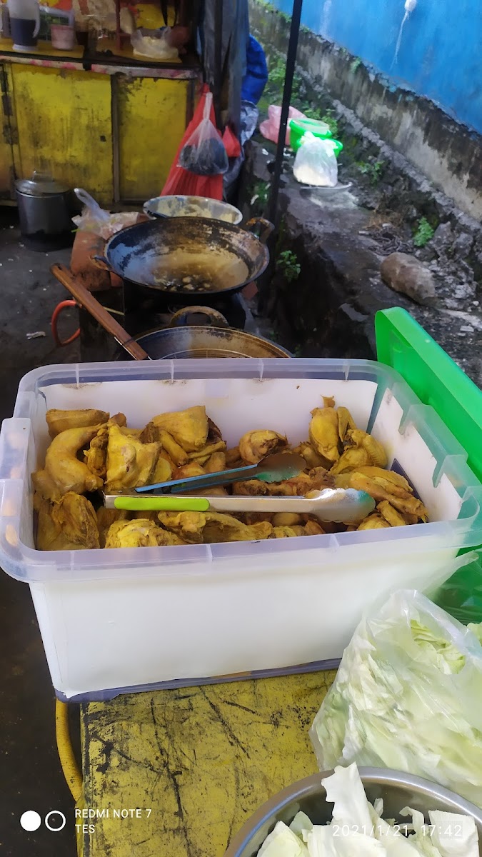 AYAM GEPREK JL H.MENCONG Photo 10