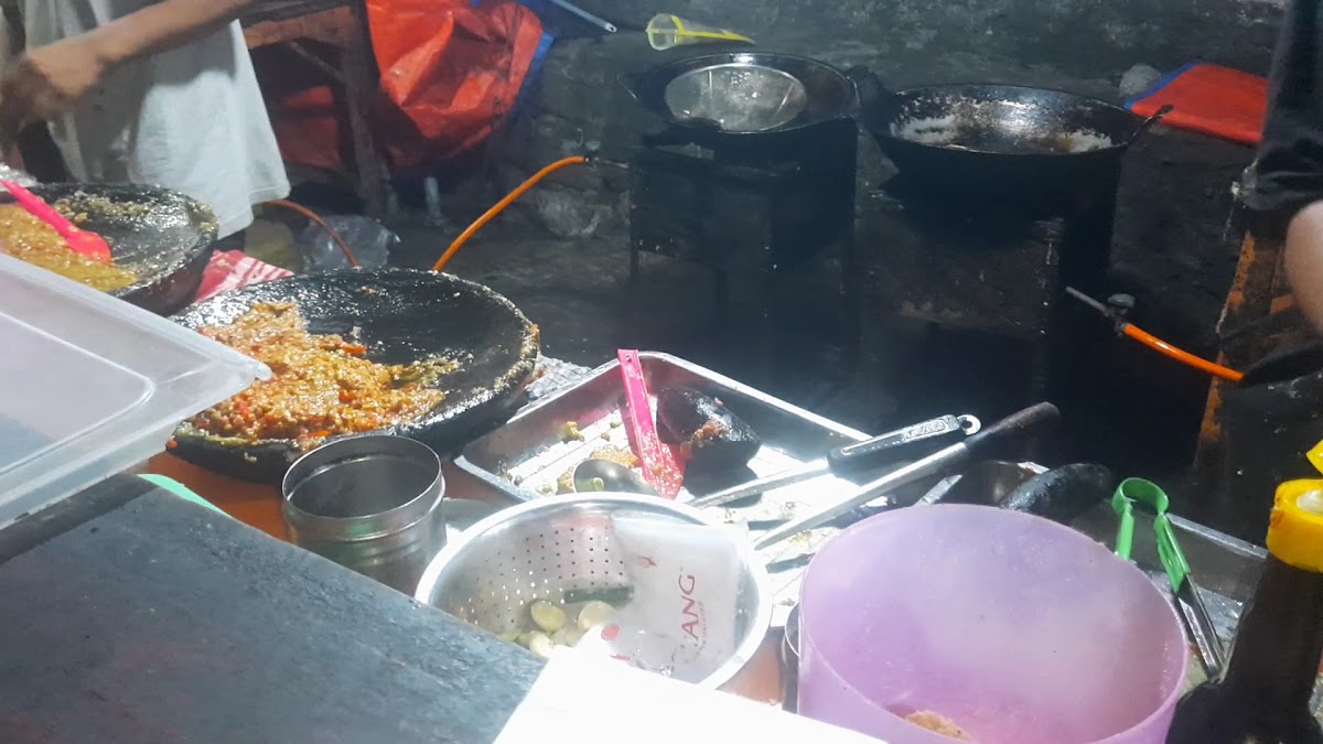 AYAM GEPREK JL H.MENCONG Photo 2